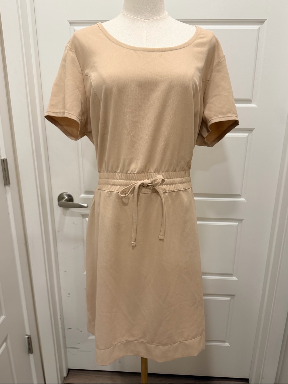 32 Degrees Casual Elastic Waist Short Sleeve Dress in Beige - Picture 2 of 6